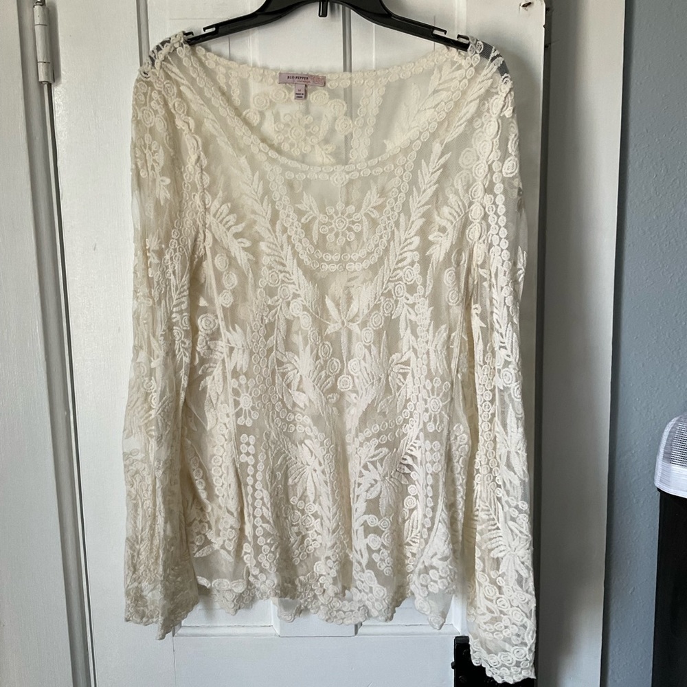 Buckle lace top